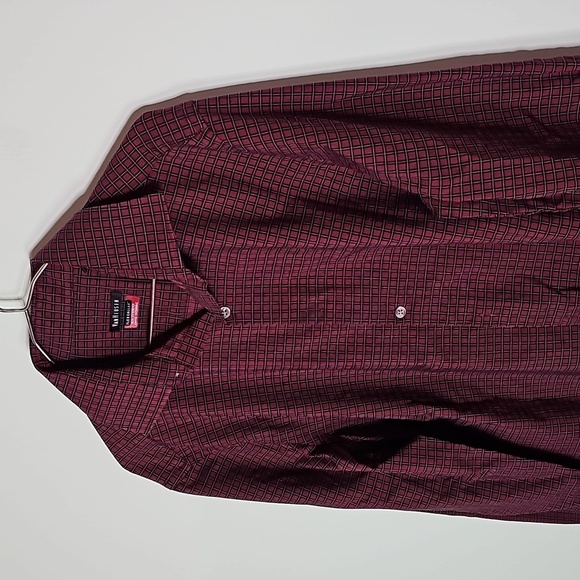 Van Heusen 15 1/2" flex collar long sleeve maroon button down shirt - Picture 2 of 5
